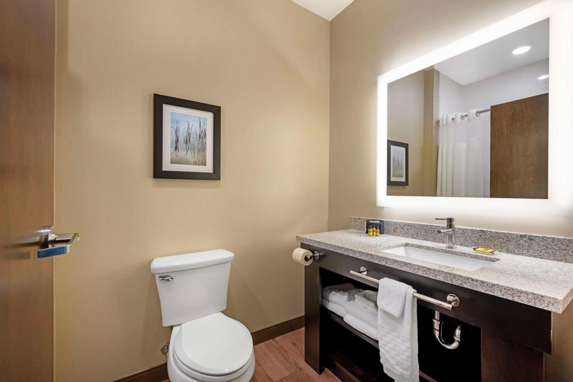 เบสต์ เวสเทิร์น พลัส เลควิว โฮเต็ล Hotel Madison ภายนอก รูปภาพ